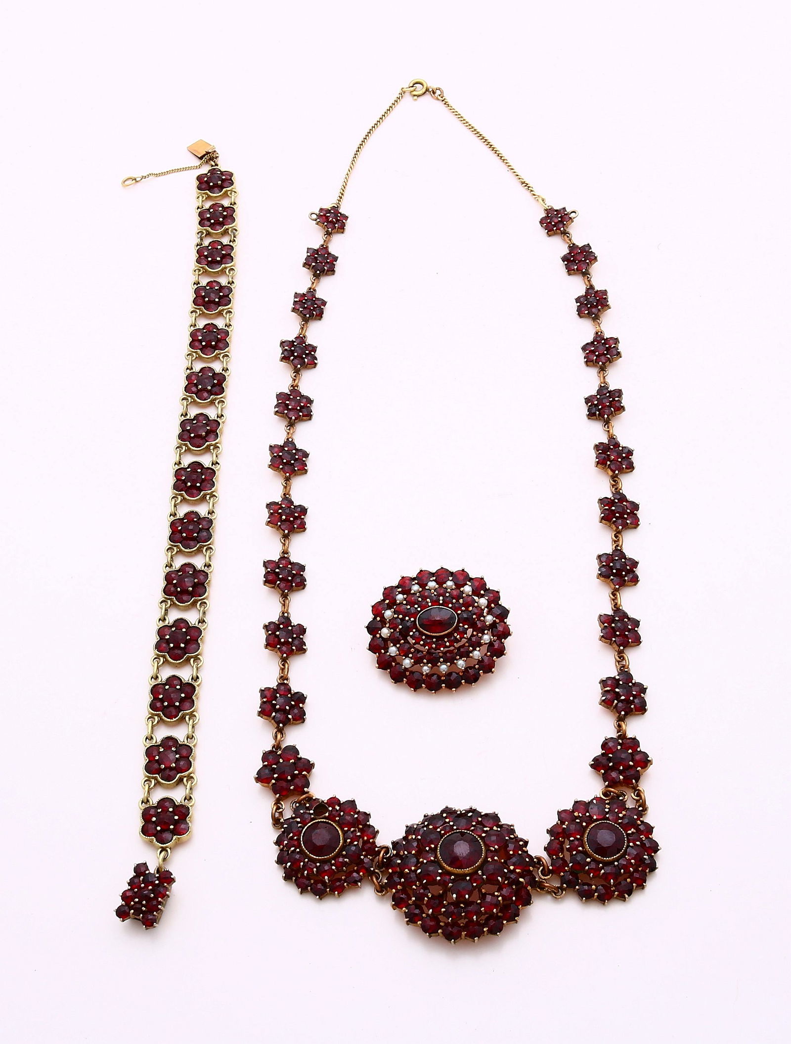 Set of jewelry with garnet (1 of 1)