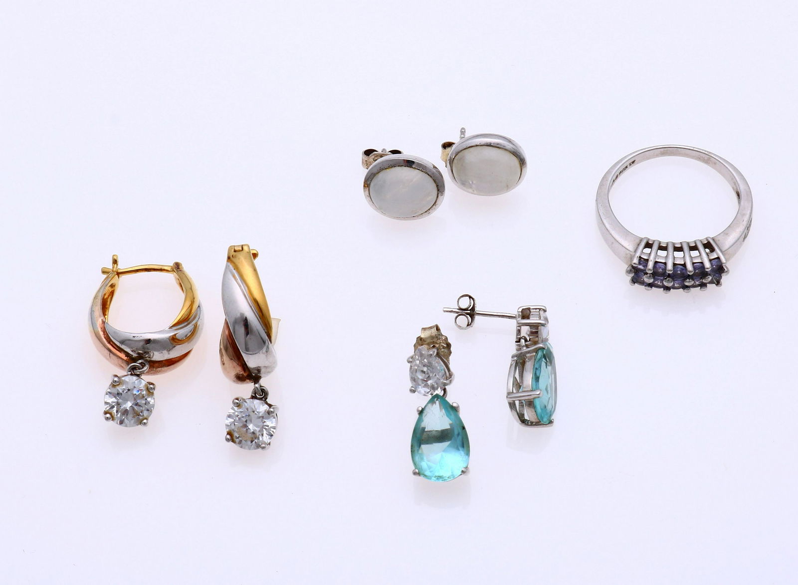 Lot of jewelry (1 of 1)