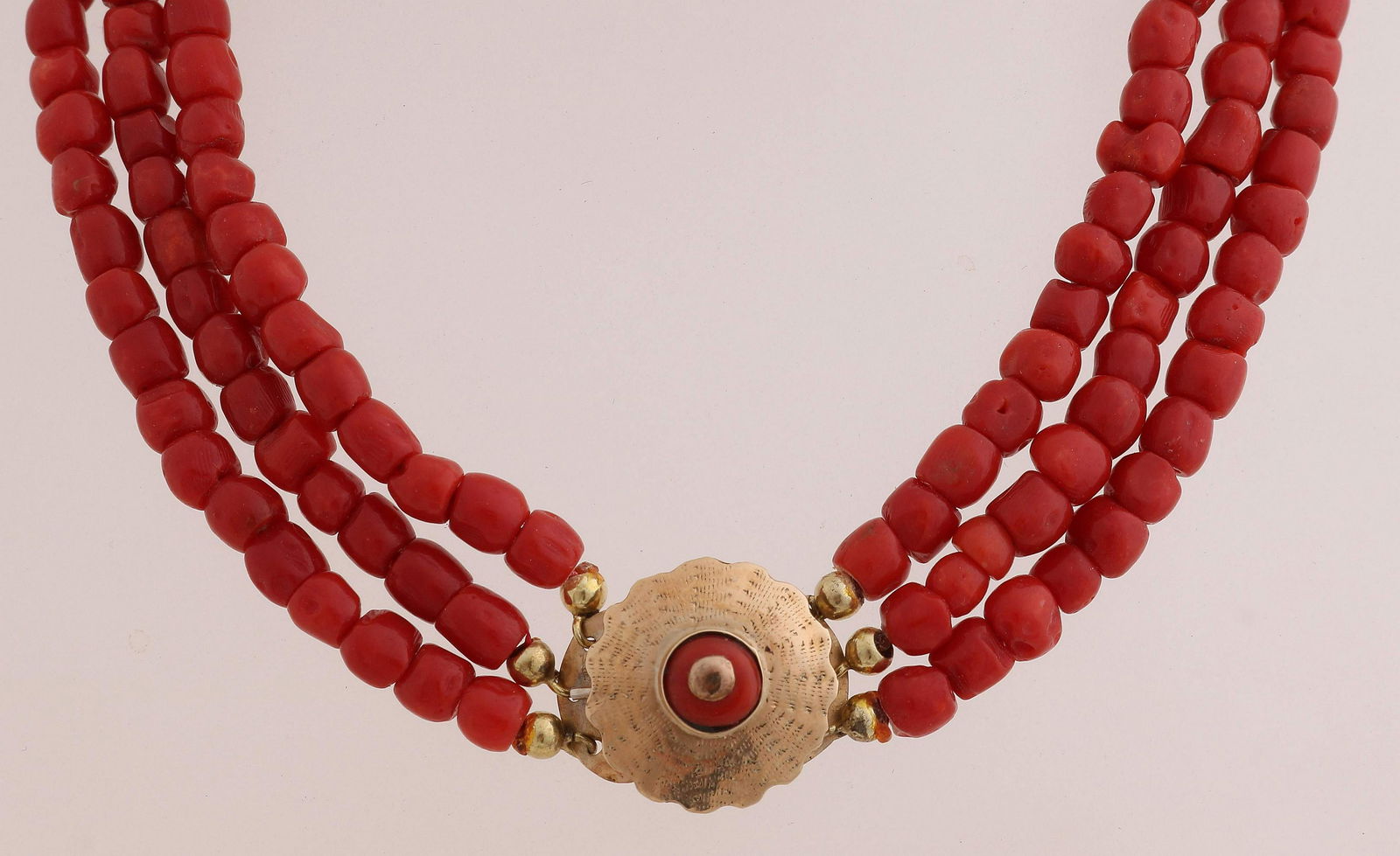 Necklace of red corals (1 of 1)