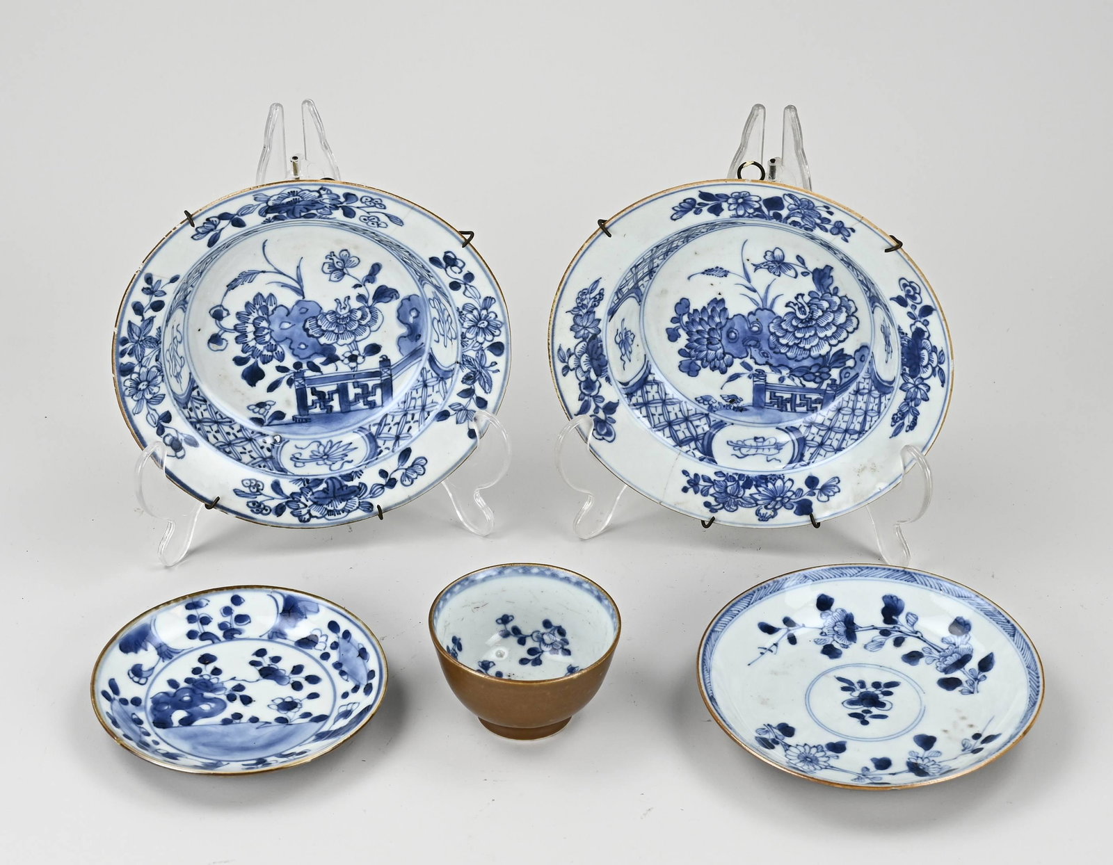 Five volumes of 18th century Chinese porcelain (1 of 1)