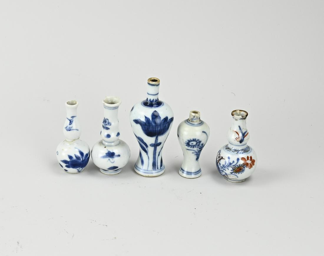 Five Chinese bibelots, H 6 - 9 cm. (1 of 1)