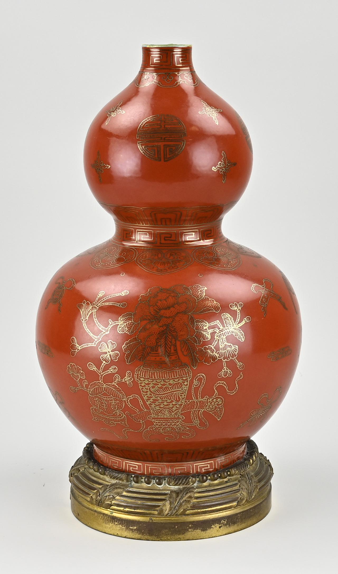 Chinese knob vase, H 40 cm. (1 of 3)