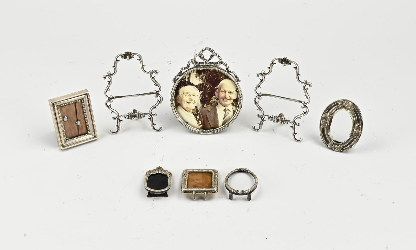 Lot silver photo frames, 8x (1 of 1)