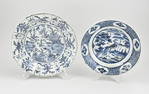 Two Chinese plates Ø 27.7 - 30.7 cm.