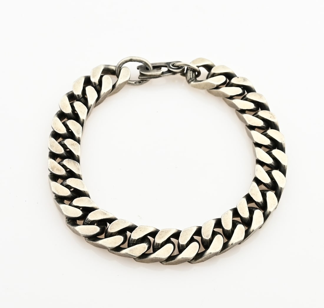 Silver Gourmet bracelet: Heavy silver bracelet, 835/000, with a gourmet link and an American hook. Width 10mm. approx. 63 grams. 21 cm. In good condition