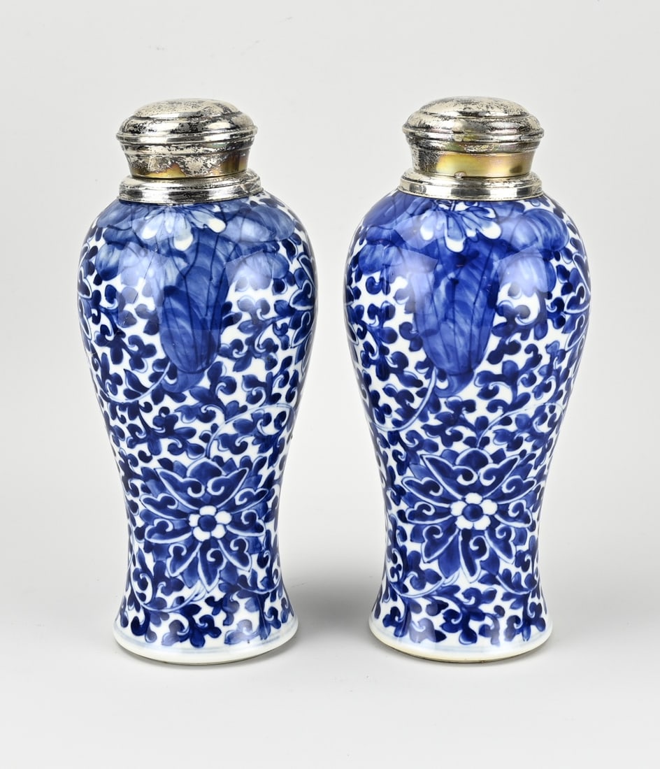 2x Chinese vase with silver (1 of 3)