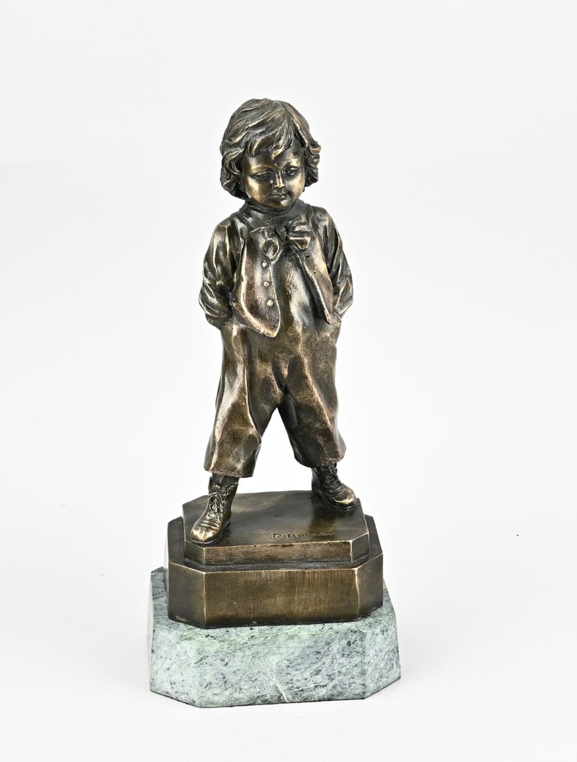 Bronze statue, Boy (1 of 1)
