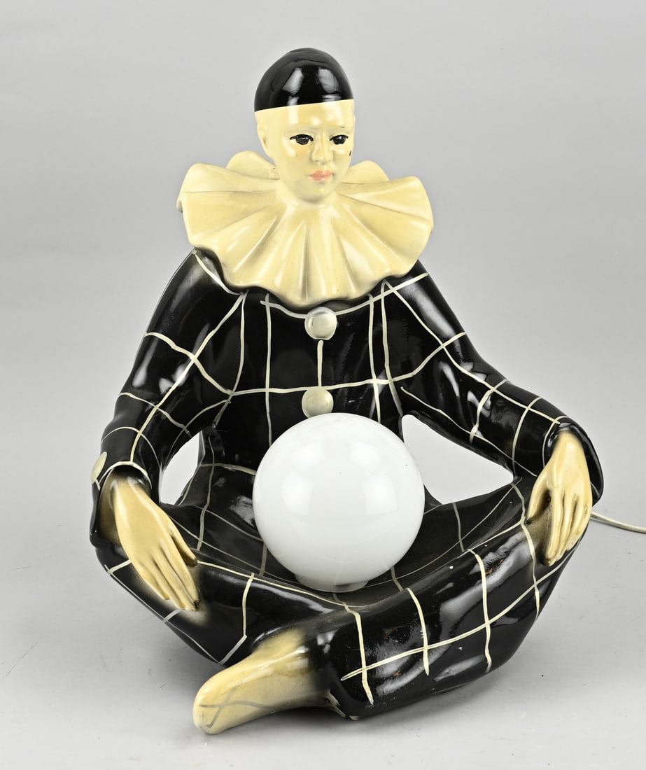 Pierrot table lamp, H 45 cm.: Nice Pierrot table lamp. Composite. With glass light bulb. Dimensions: H 45 cm. In good condition.