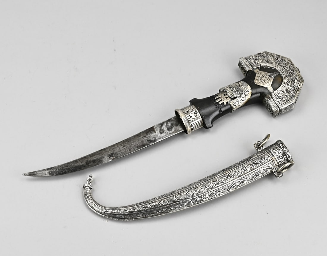 Antique silver Berber dagger (marked) - 2