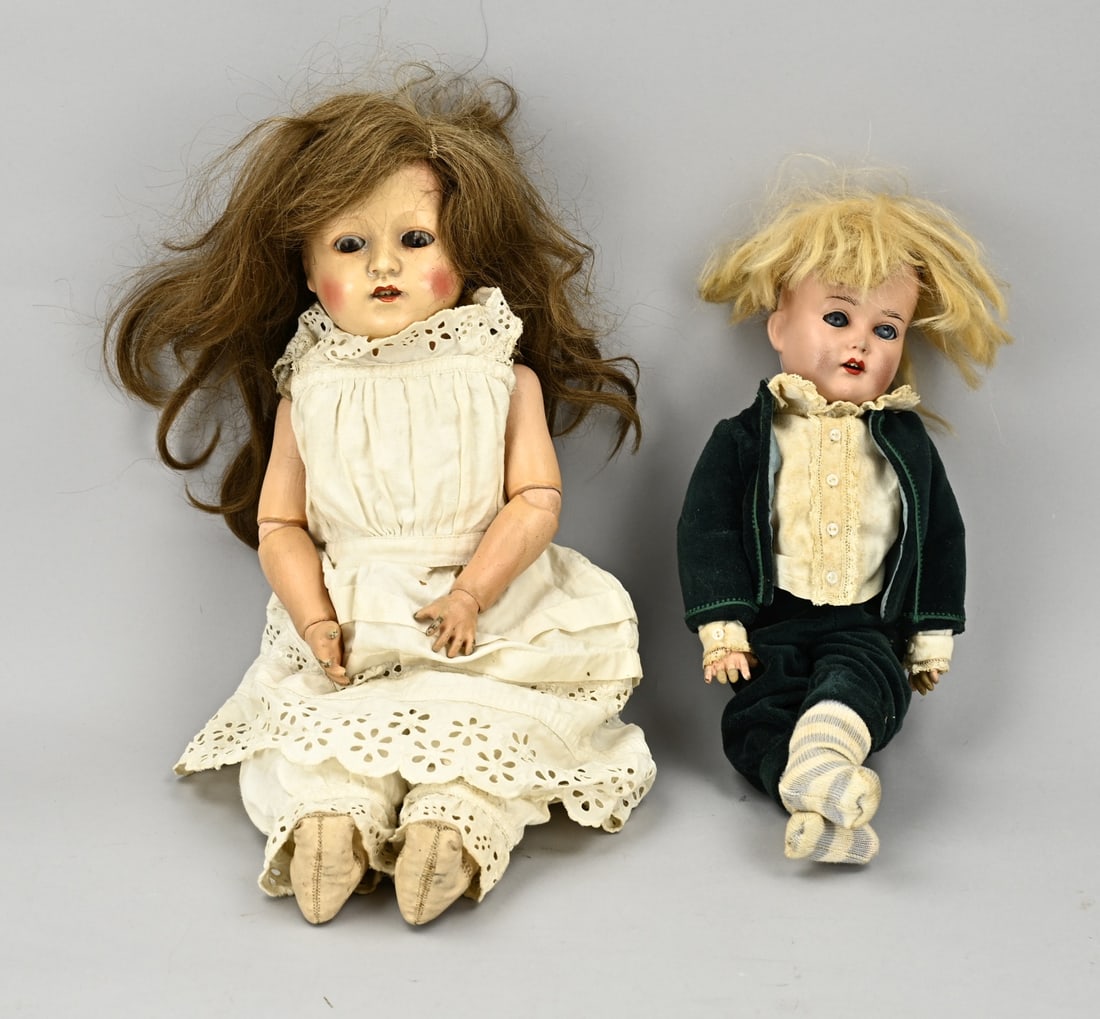 2x Antique doll: Two antique German dolls. 1x Turtle, leather bellows, celluloid doll with real hair, sleep eyes and articulated body, circa 1910. 1x Cuno & Otto Dressel boy doll, 9/0, with articulated body, sleep eye