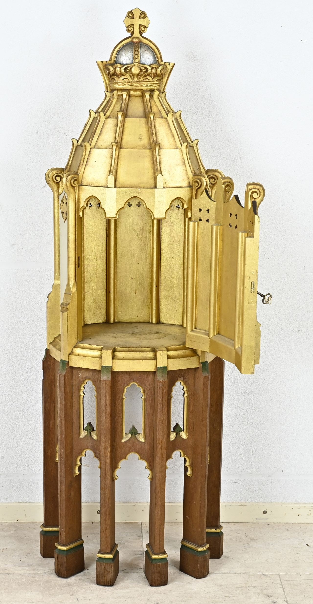 Antique tabernacle, 1890 - 2