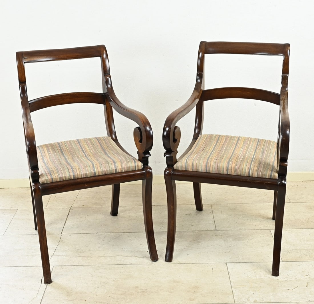 2x Armchair (mahogany): Two early 19th century mahogany empire armchairs. Circa 1820. Dimensions: 93 x 53 x 62 cm. In good condition.