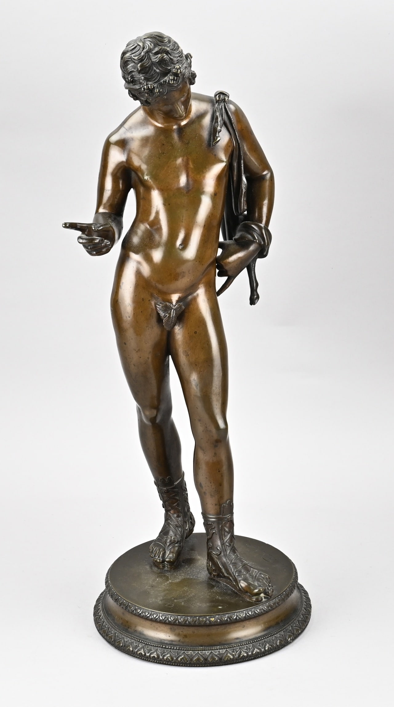 A. Duchemin, Bronze figure: Antique bronze figure by A. Duchemin. Circa 1870. Grand Tour bronze figure of Narcissus Pompeii. Size: 64 cm. In good condition.