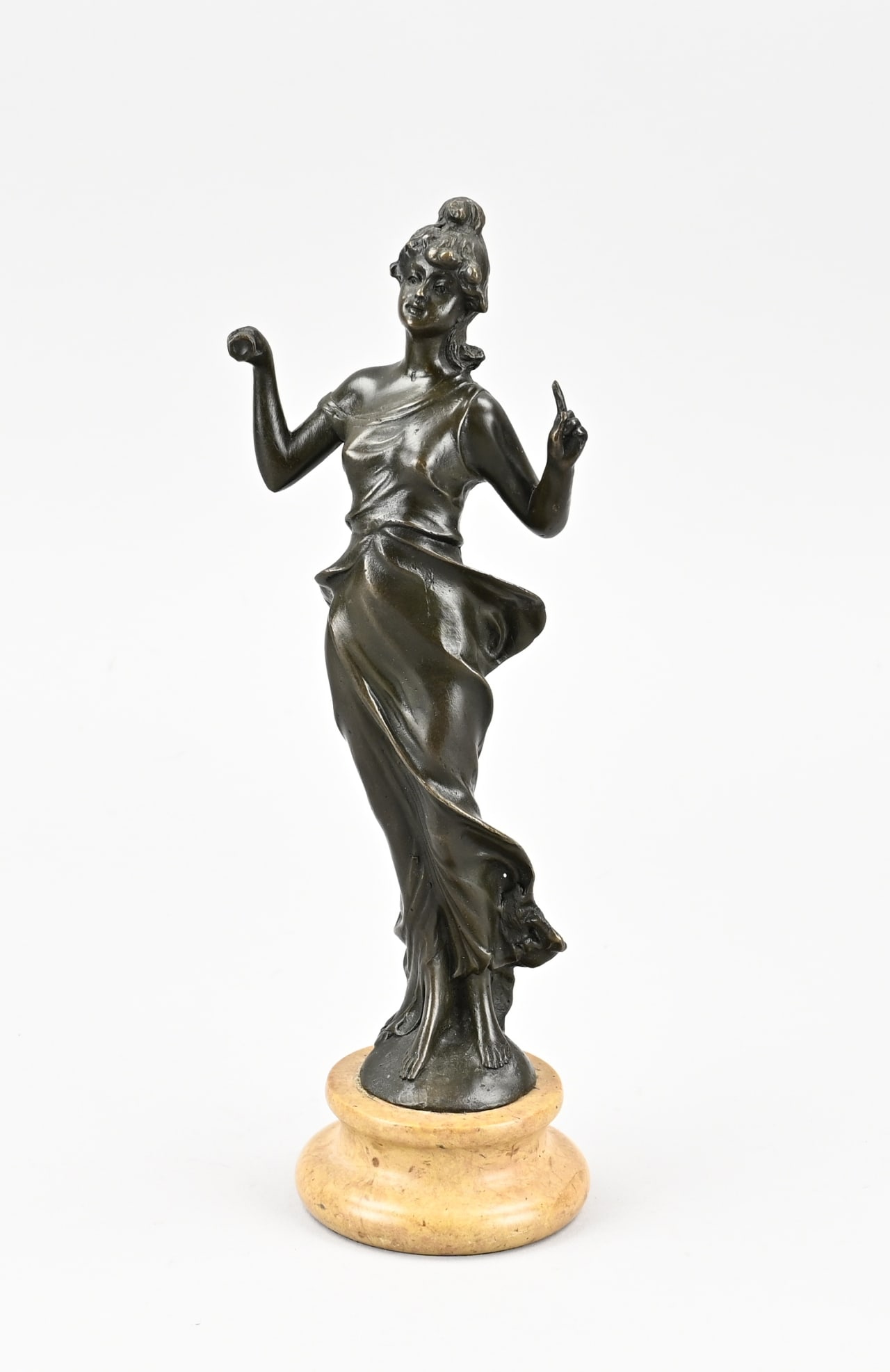 Bronze statue (clock figure), H 25 cm.: Mysterious clock figure of bronze, in Art Nouveau style. After antique example. Dimensions: H 25 cm. In good condition.