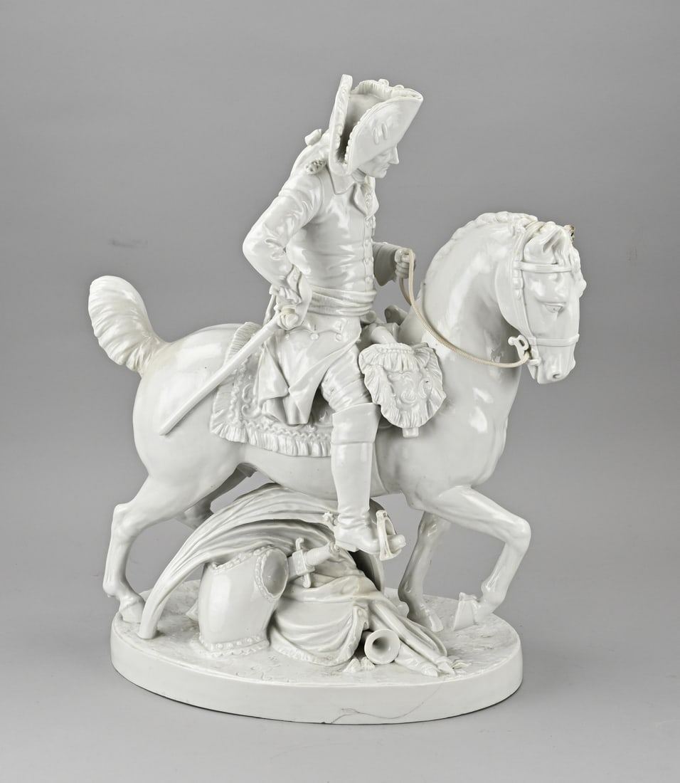 Porcelain statue, Alte Fritz on horseback: Large, antique, white porcelain statue; Alte Fritz on horseback. Marked. Frankenthal or Ludwigsburg? Germany. Restoration + hairline crack in base. Dimensions: 49 x 43 x 23 cm. In reasonable