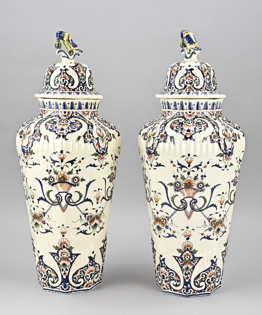 Pair of colored Delft vases, H 54 cm.: Two large antique polychrome Delft lidded vases with floral decoration. Octagonal. Bottom mark. Dimensions: H 54 cm. In good condition.