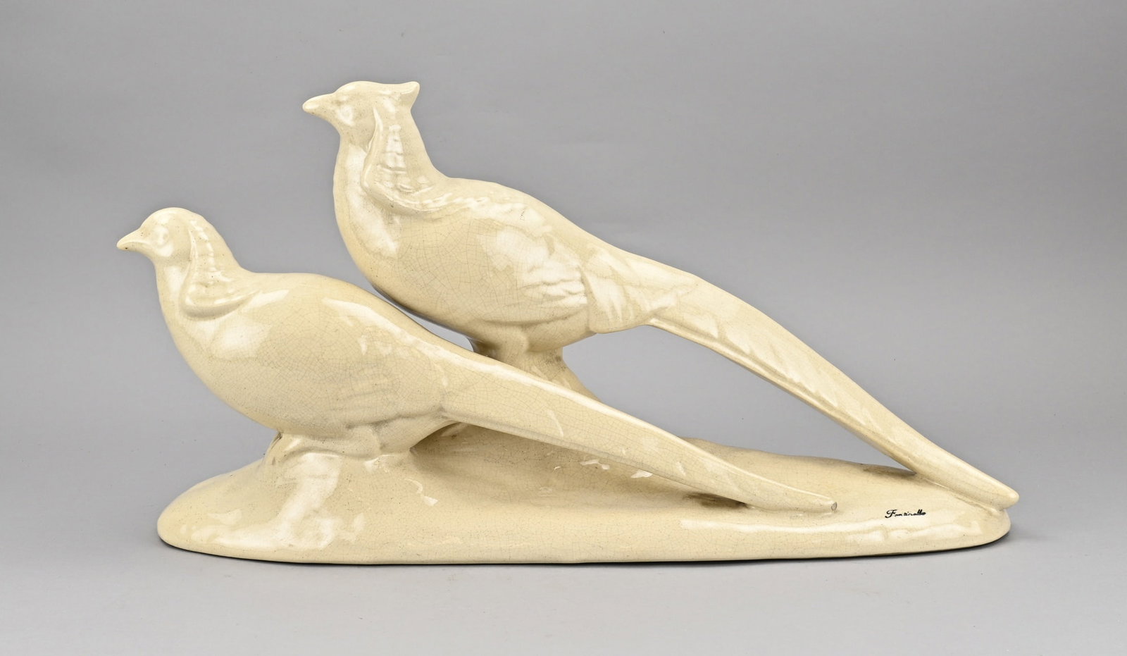 Art Deco piece, King's Pheasants: Signed Fontinello sculpture. Large 1930s Art Deco ceramic sculpture with king pheasants. No. 147. Circa 1930. Size: 56 cm. In good condition.