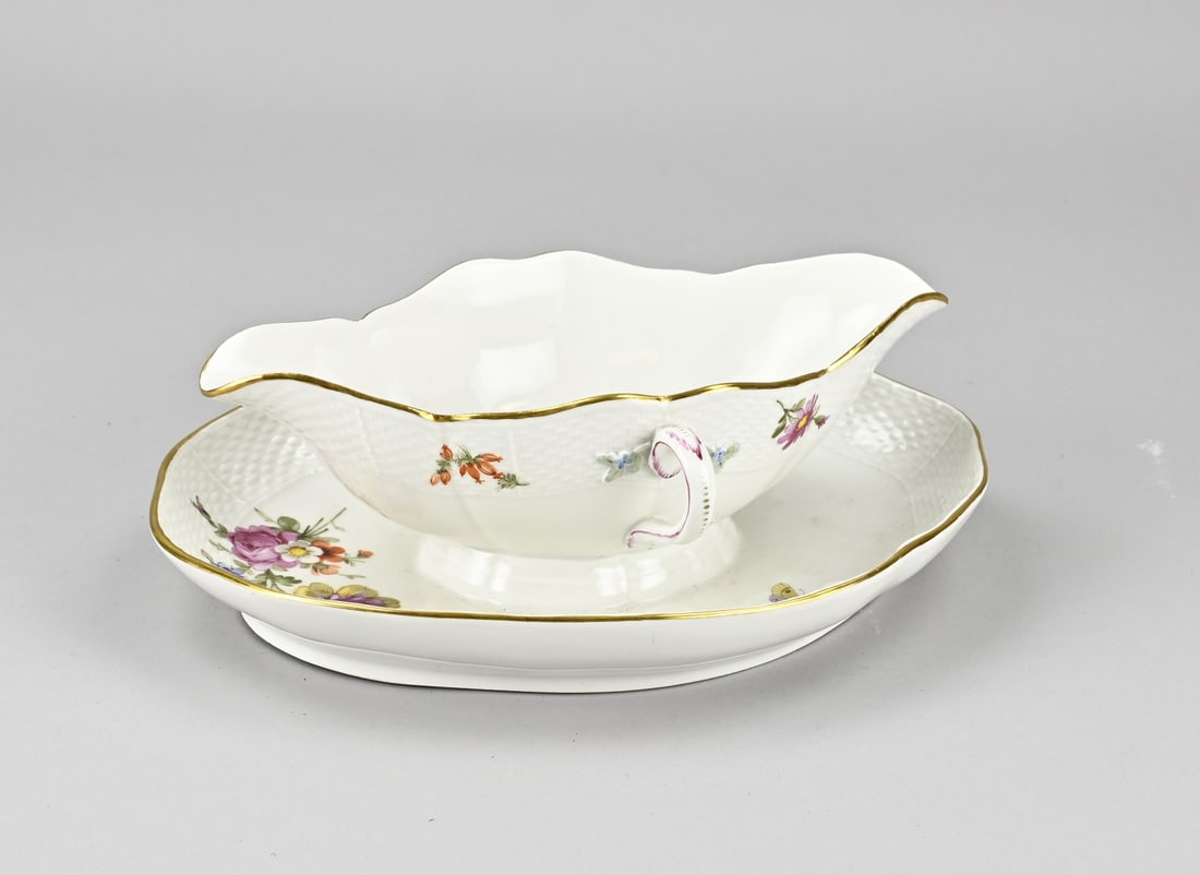 German KPM sausage: Antique German KPM porcelain sauciere with floral/butterfly/gold decoration. Circa 1920. Size: 8 x 25 x 19 cm. In good condition.