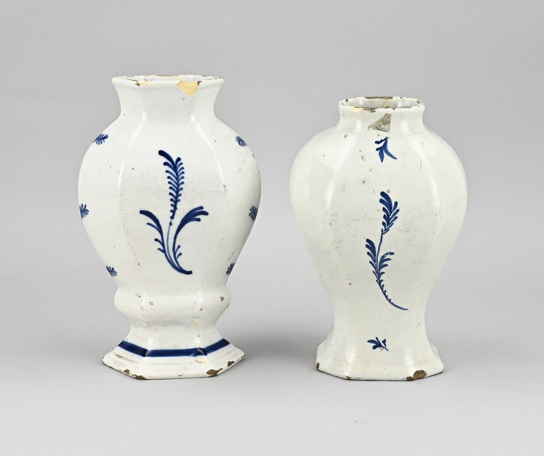 2x Delft vase - 2