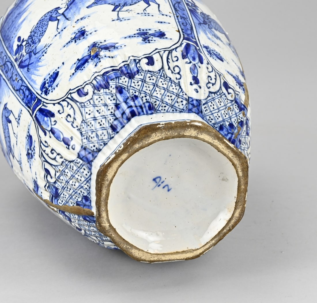Delft vase (8-sided) - 3