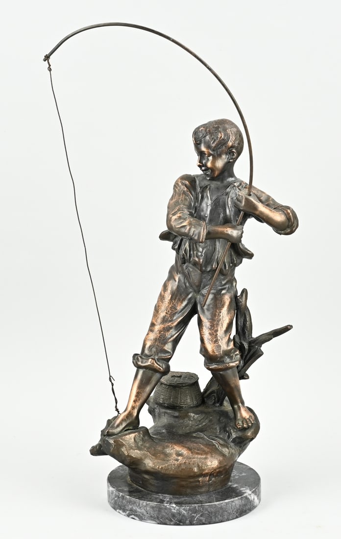 Antique statue, Boy fishing with fishing rod: Antique composition metal bronze-colored statue. Fishing boy with fishing rod. Placed on marble base. First half 20th century. Dimensions: H 45 cm. In good condition.