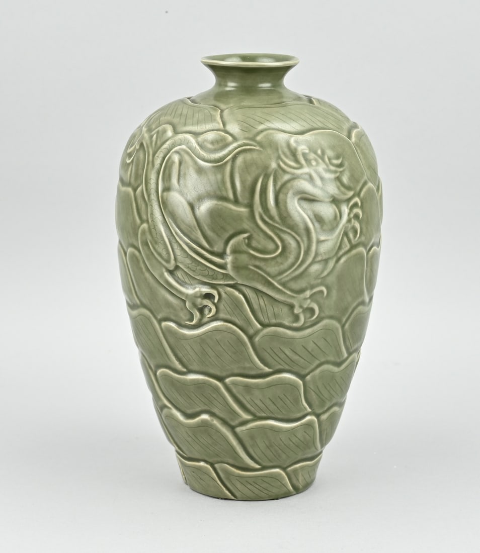 Chinese celadon vase, H 27 cm (1 of 3)