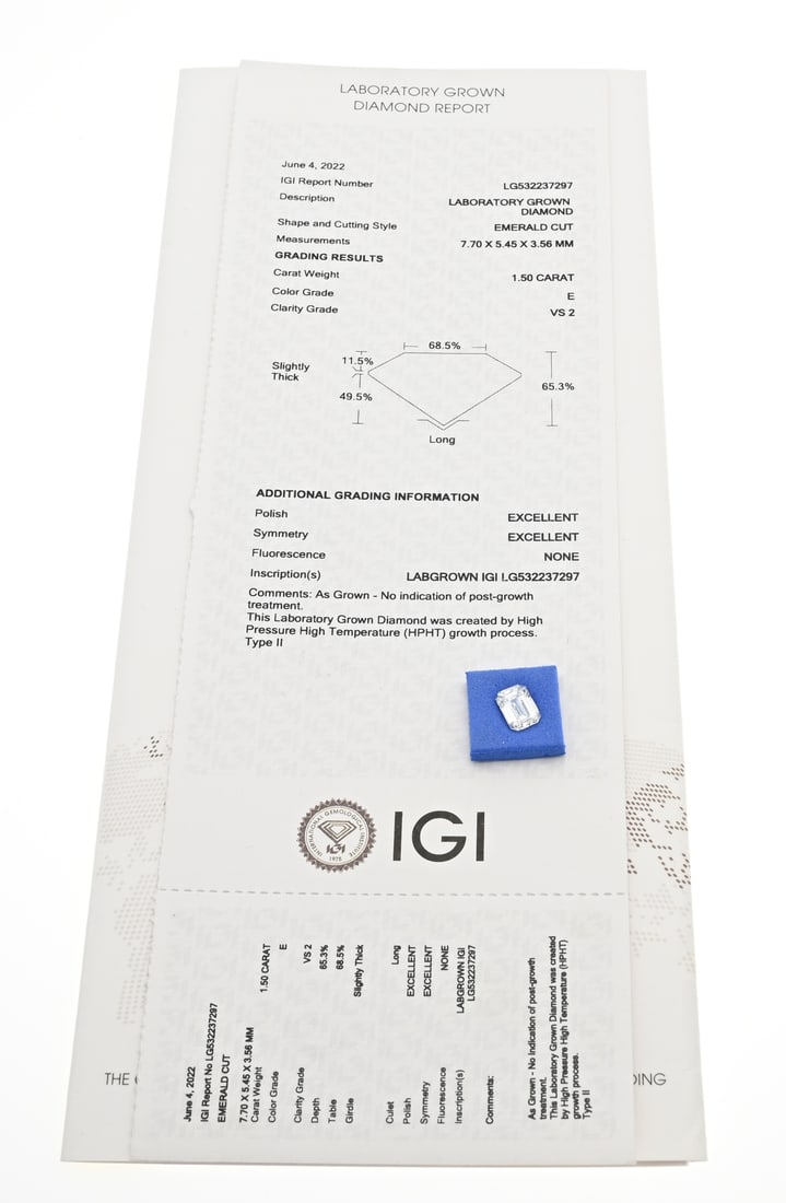 Diamond emerald cut 1.5 ct.: Labgrown diamond, emerald cut, 1.5 ct VS2-E. With IGI certificate. no.: LG532237297