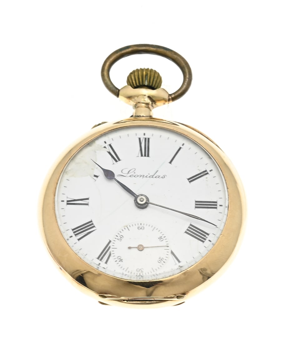 Gold pocket watch: Yellow gold pocket watch, 585/000, Leonidas, with a white enamel dial with off-centre second hand. Damage to the dial. Equipped with a metal dust cover. ø 46 mm. Working. Case slightly dented,