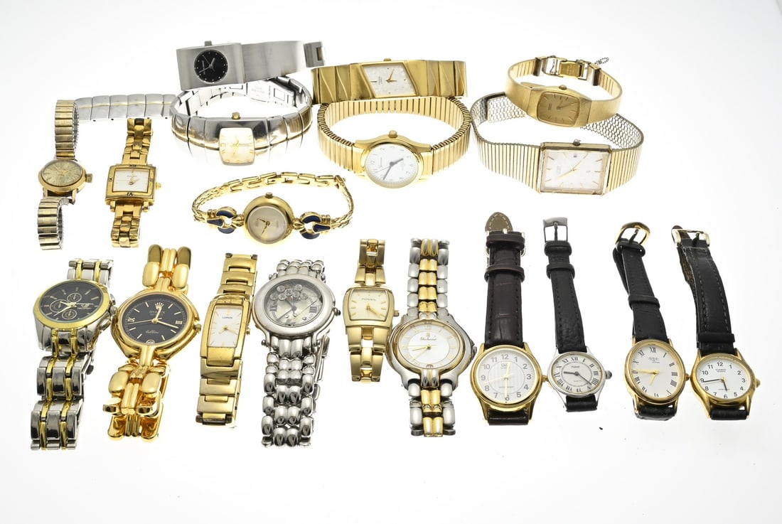 Lot of watches: Lot watches with oaCitizen, Breil, Pulsar, Fossil, Lorus, Seiko, Rochemont. Quartz, mostly double. In reasonably good condition.