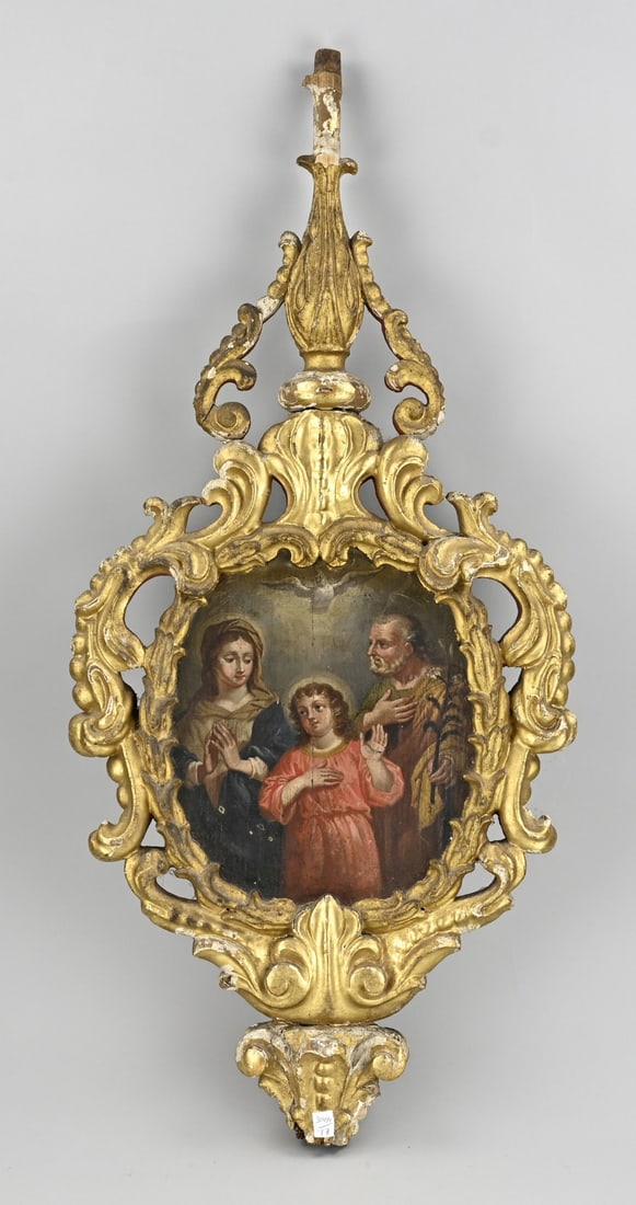 Procession staff/painting (double sided): 18th century procession staff, gilded end, with double-sided religious painting on panel. Dimensions: H 90 x W 40 cm. In good condition.