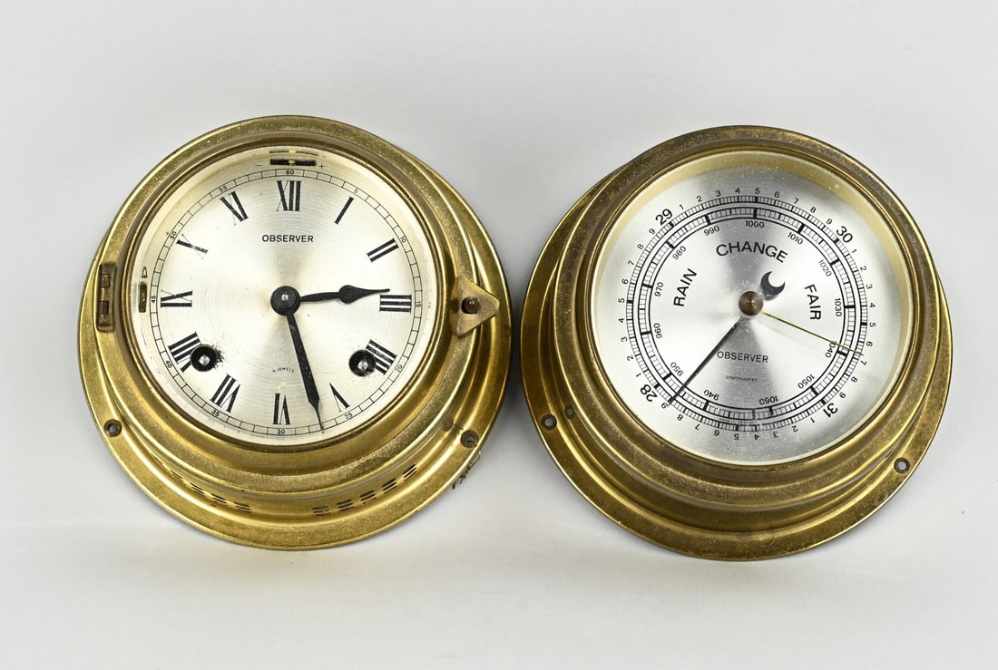 Ship's bell + barometer: Observer ship's clock + barometer. 20th century. Brass with plated dial. Dimensions: Ø 15 cm. In good condition.