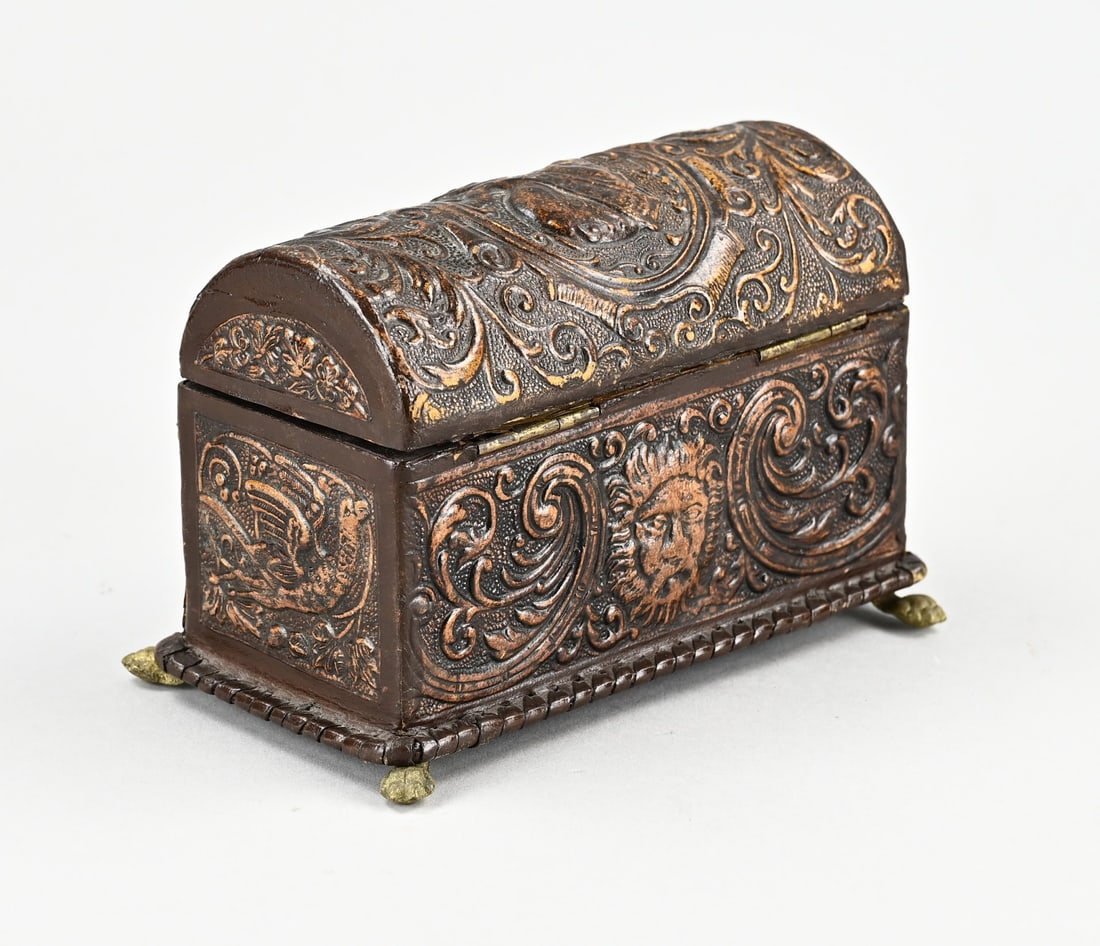 Box with leather, 1900 - 2