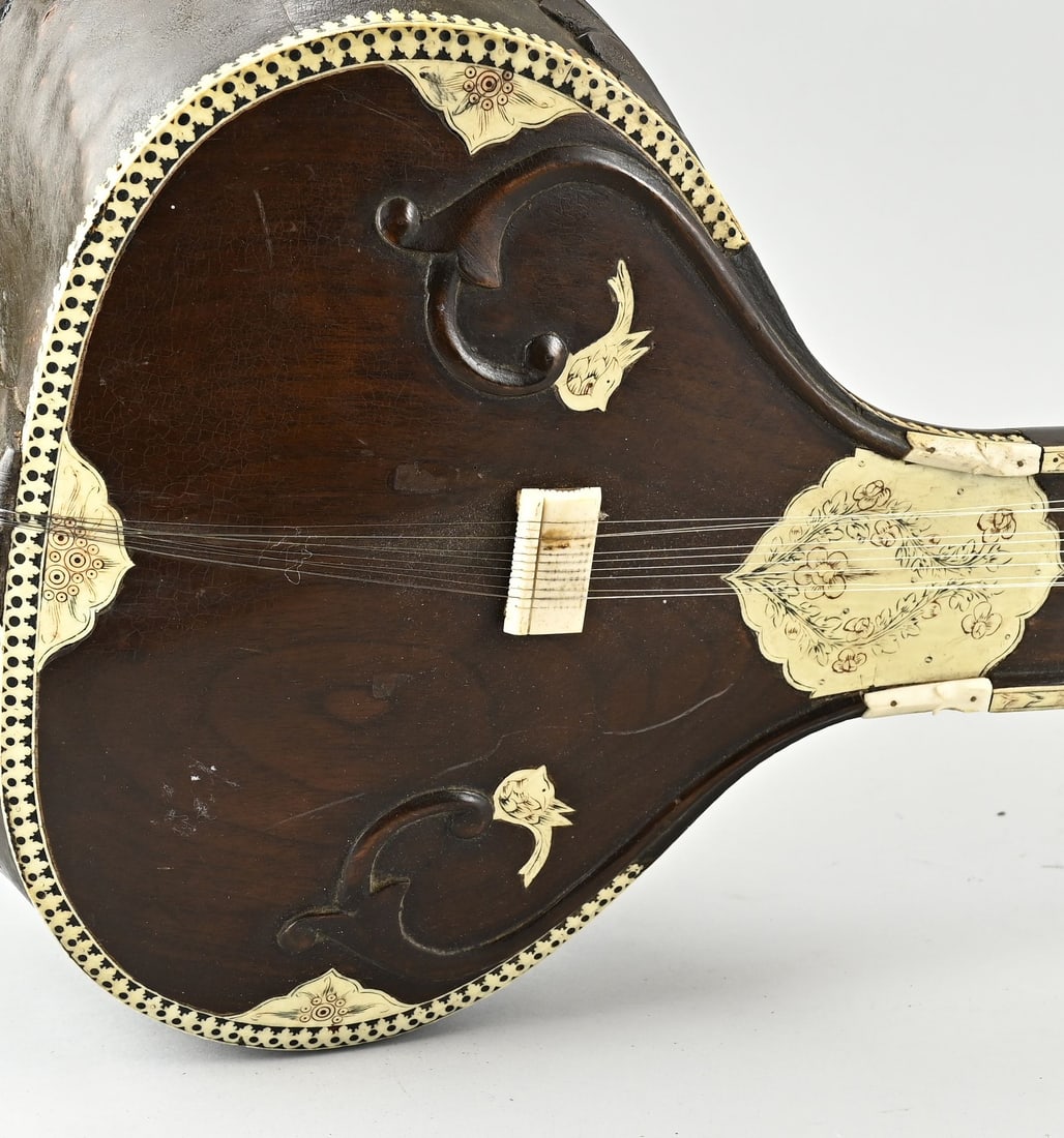 Antique string instrument (Sitar) - 3