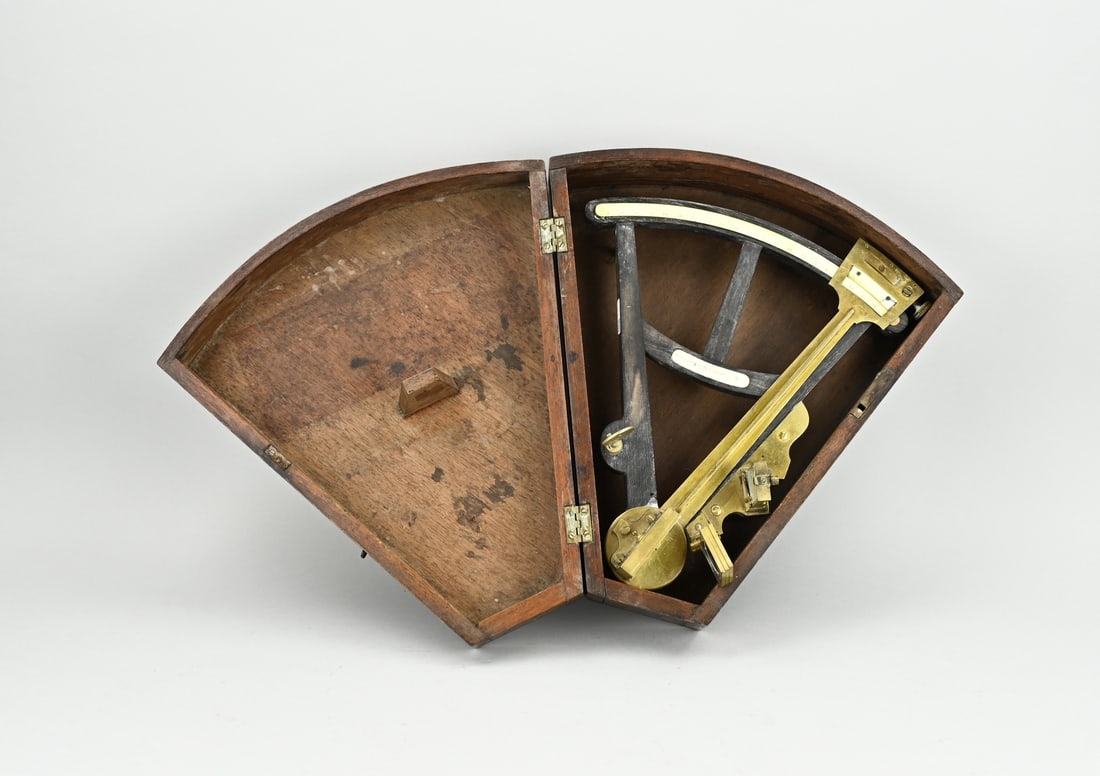 Sextant/ octant. - 2