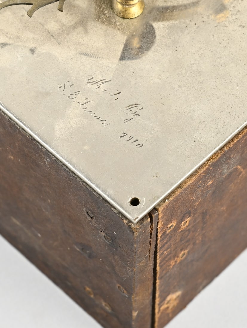 Large enclosure demonstration model - 2