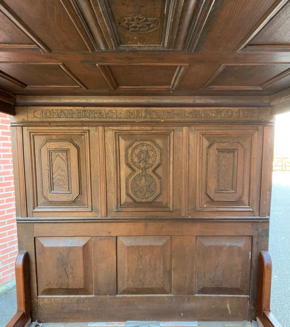 18th century canopy bed - 3
