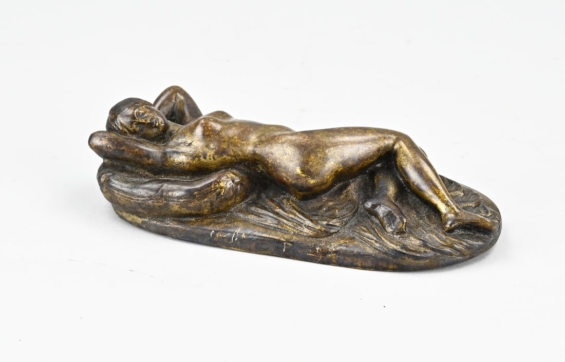 Image, Reclining nude woman: Antique bronze statue. Reclining naked lady. 19th century. Size: 20 cm. In good condition.