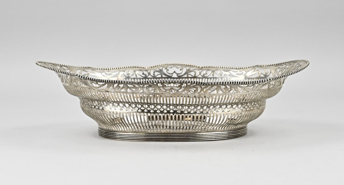 Silver bread basket