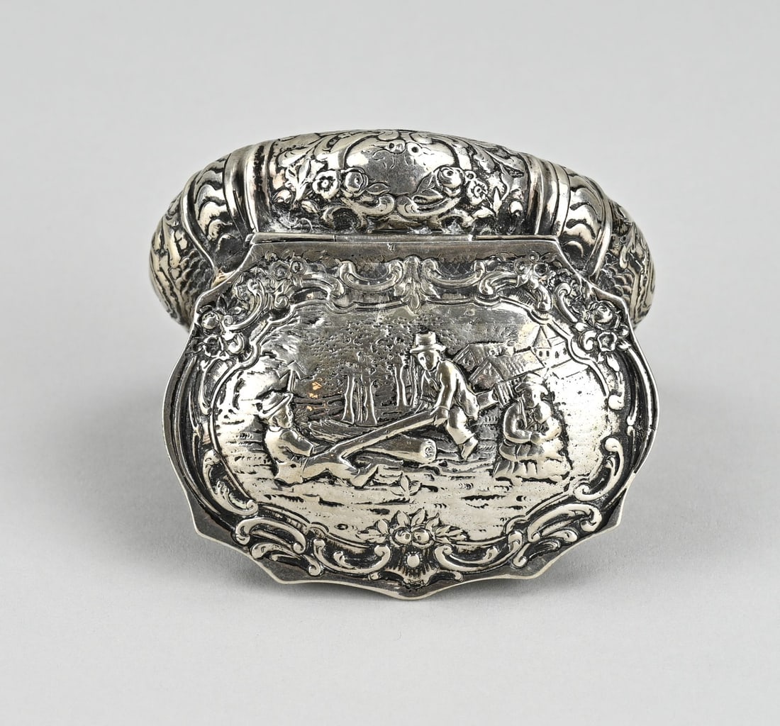 Silver tabatiere - 2