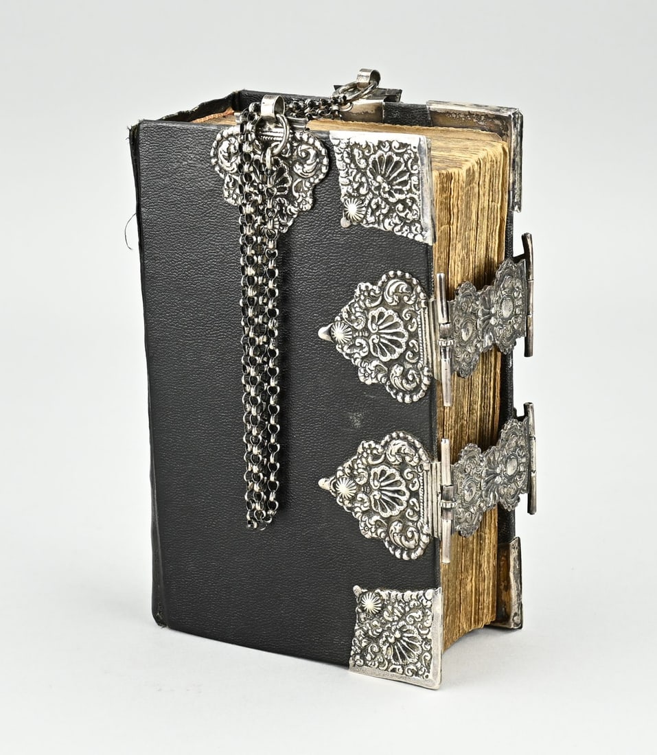 Staphorst bible with silver - 2
