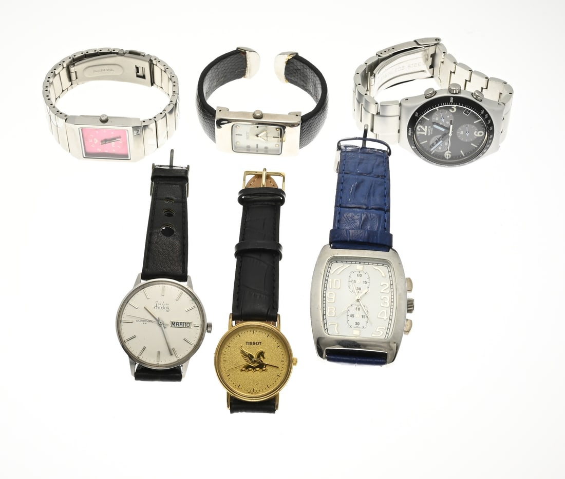 6 Watches: Lot with 6 watches, including Swatch, Roxy, Tissot, quarts, and an Indus de Luxe, mechanical. In good condition