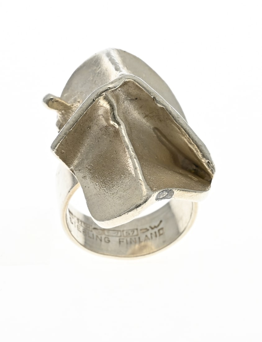 Silver Lapponia ring, Magmassa: Silver ring, 925/000, Lapponia, with a sculpture called "Magmassa" by Bjorn Weckström, ø 56. Finland 1971. Size head 32x23mm. approx. 17.2 grams. In good condition. "