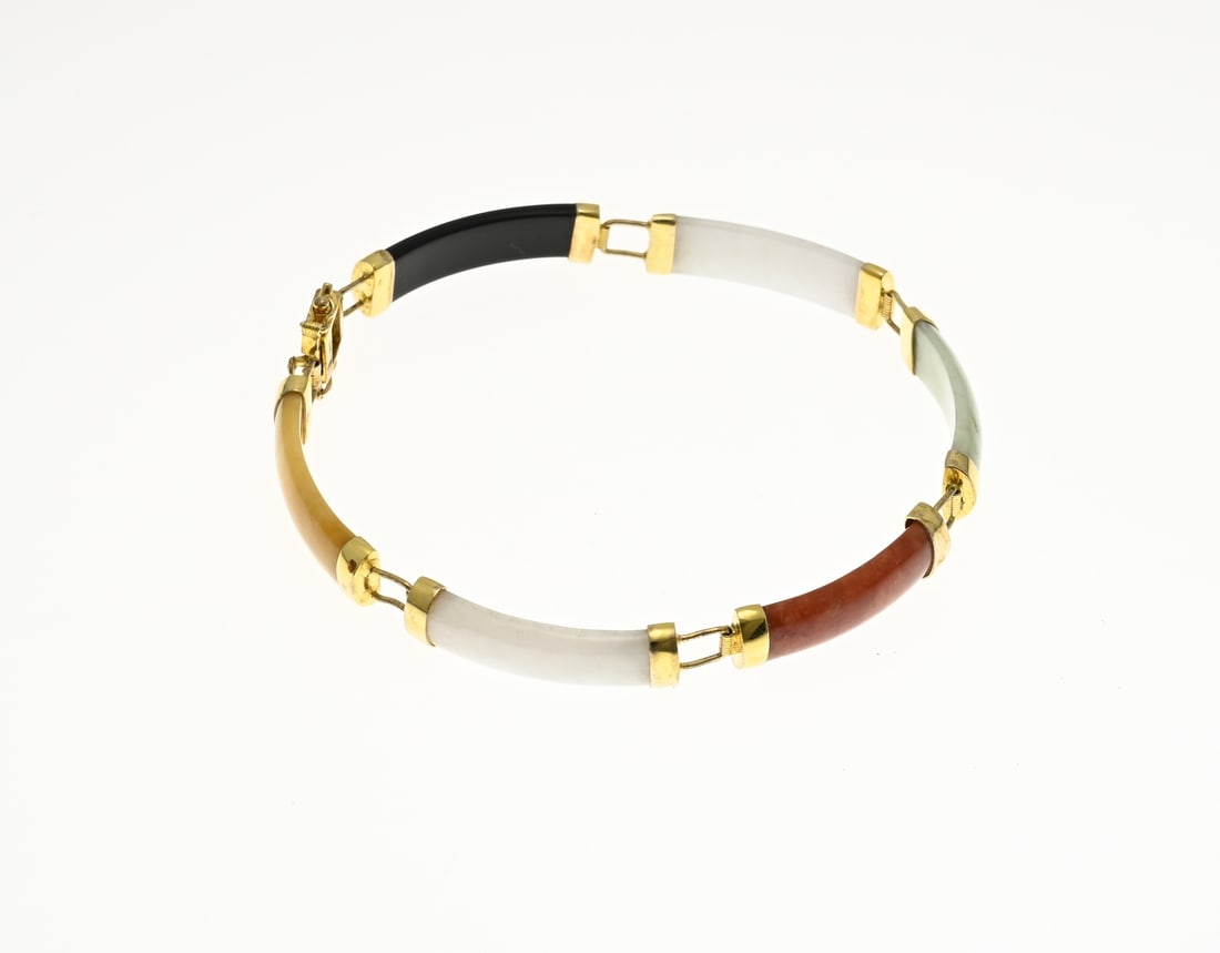 Bracelet with gemstones: Bracelet, silver plated, 925/000, with rectangular links made of precious stones, with various colours, attached to a box clasp with safety devices. Width 7.5 mm. length 20.5 cm. In good condition.