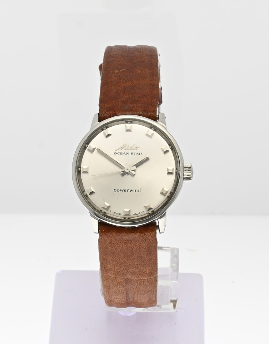 Vintage Mido watch: Vintage Mido watch, ocean star, powerwind, ladies, with a steel case with a leather strap. mechanical. ø 28 mm. Working. In good condition