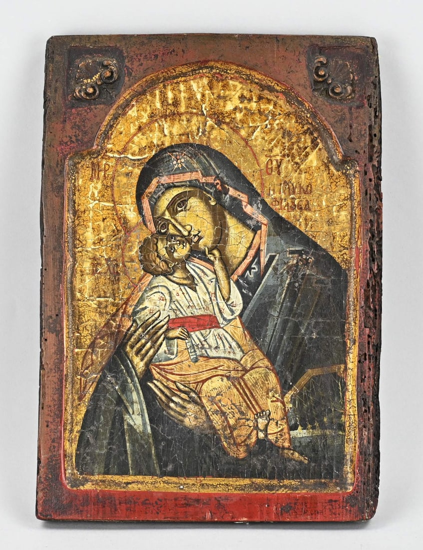 Icon: Old icon on antique wooden panel. Handpainted. 20th century. Dimensions: H 30 x W 21 cm. In good condition.