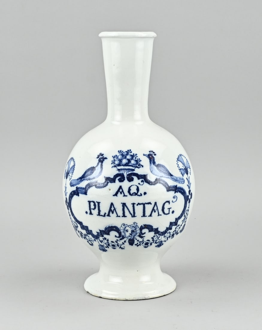 Apothecary jar, H 30 cm. (1 of 2)