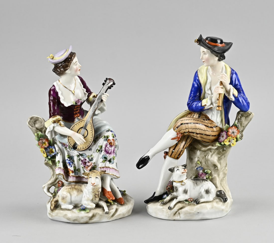 2x Viennese porcelain figurine (1 of 3)