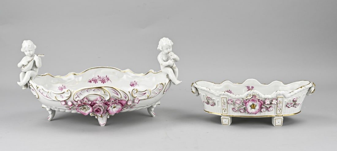 2x Scale, 1900 (1 of 1)