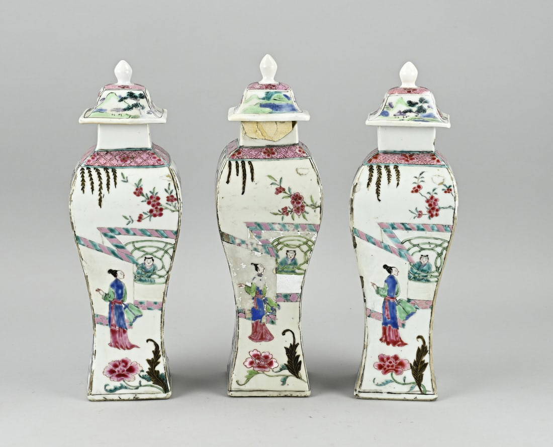 3-piece Chinese cabinet set, H 33.5 cm.