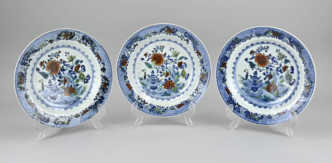 3x Chinese plate Ø 23.2 cm.